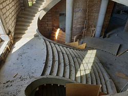 Монолитные лестницы - СтройЛюкс